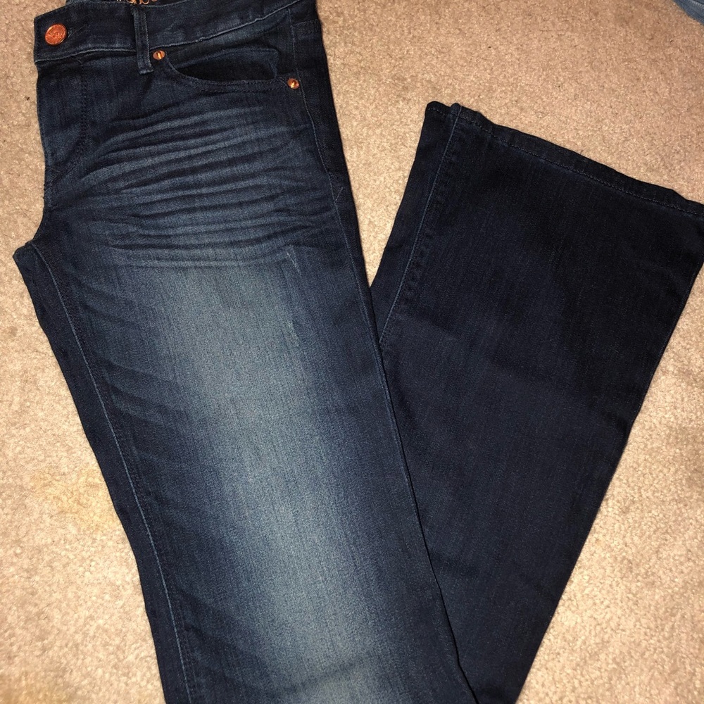 Express jeans.